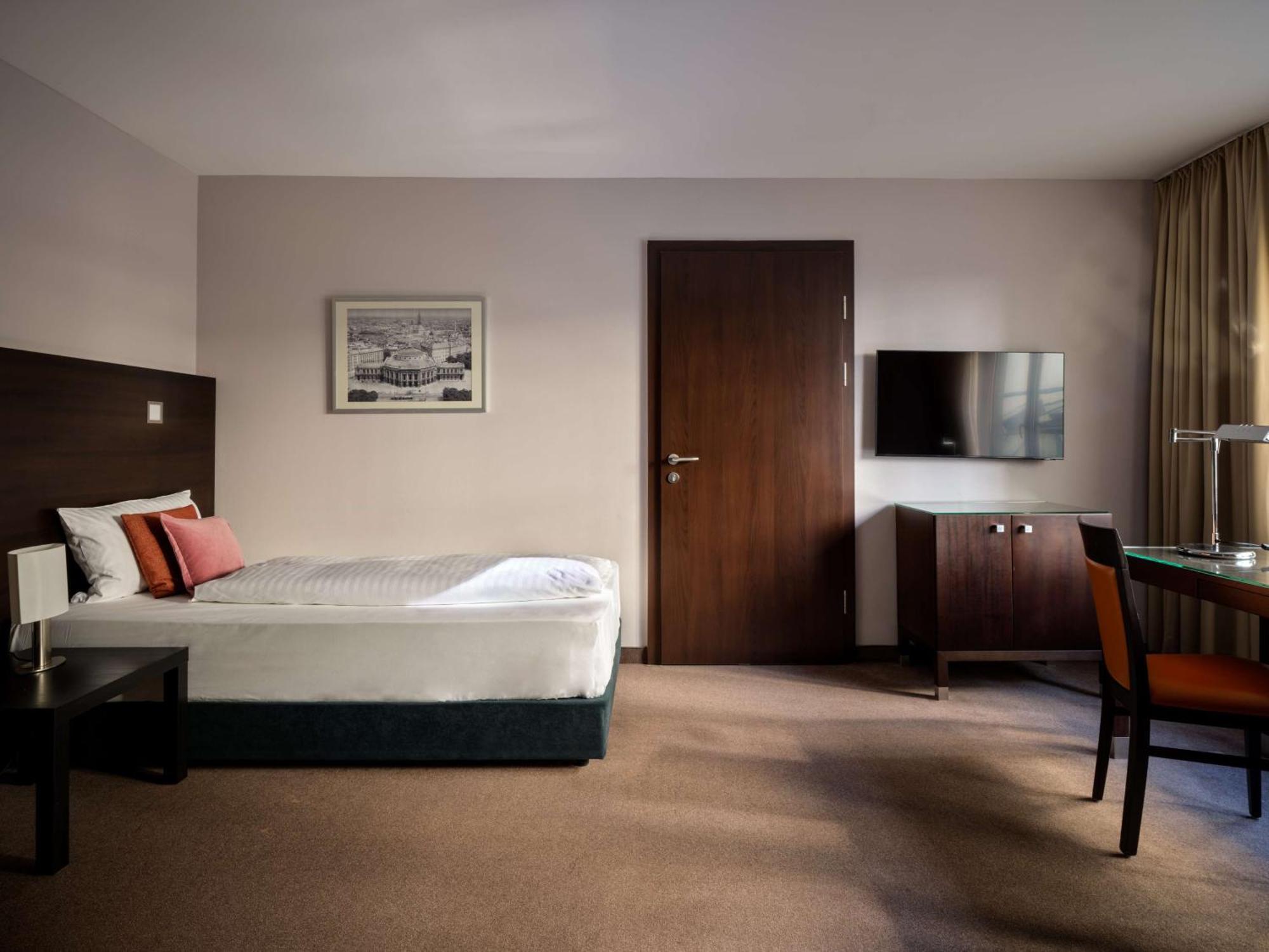 Flemings Hotel Wien-Stadthalle Dış mekan fotoğraf